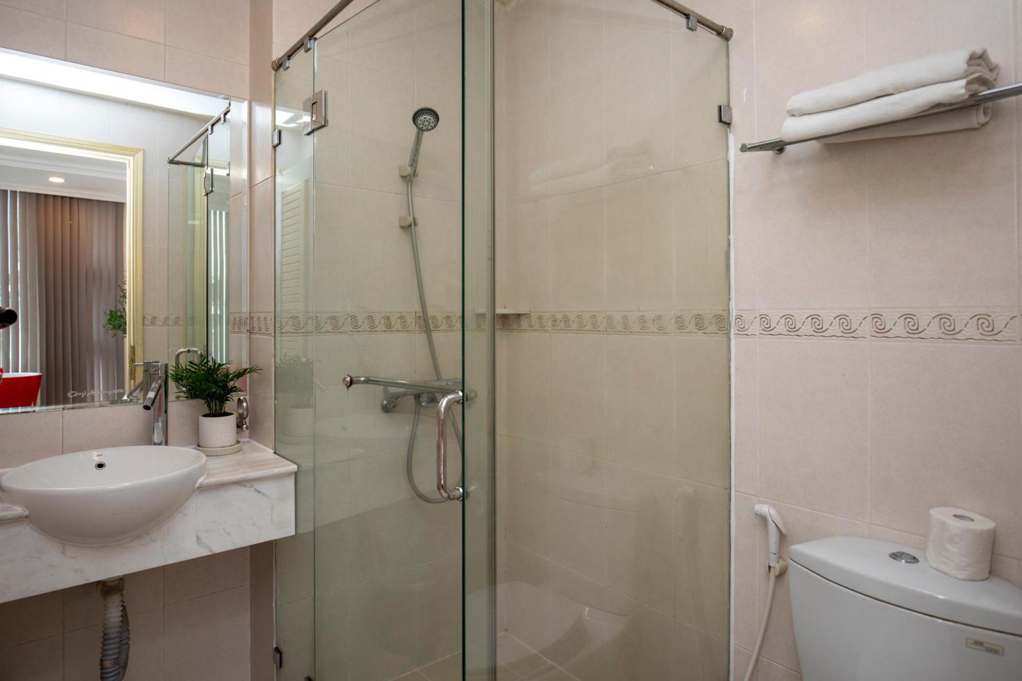 Quy Hung 3* TP. Hồ Chí Minh